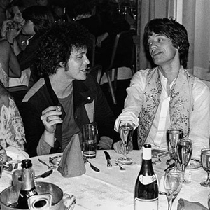 丰满女人裸做爰视频
